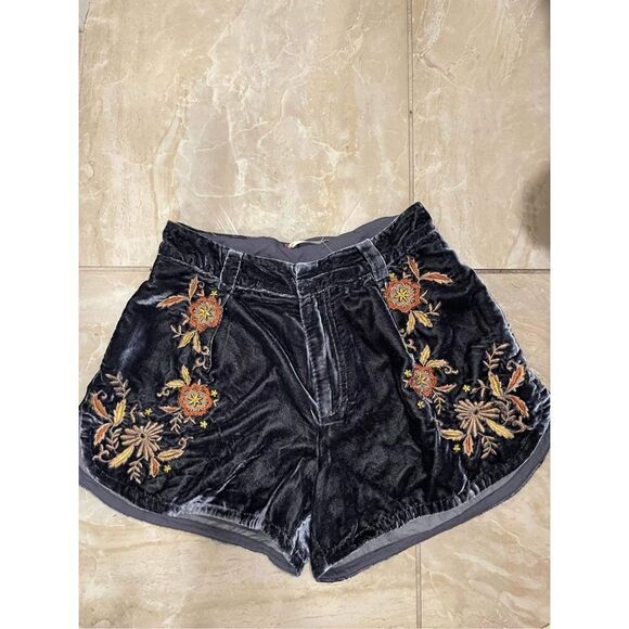 NWT Free People Wild Roses Embroidered Shorts Size 8 - Picture 5 of 8